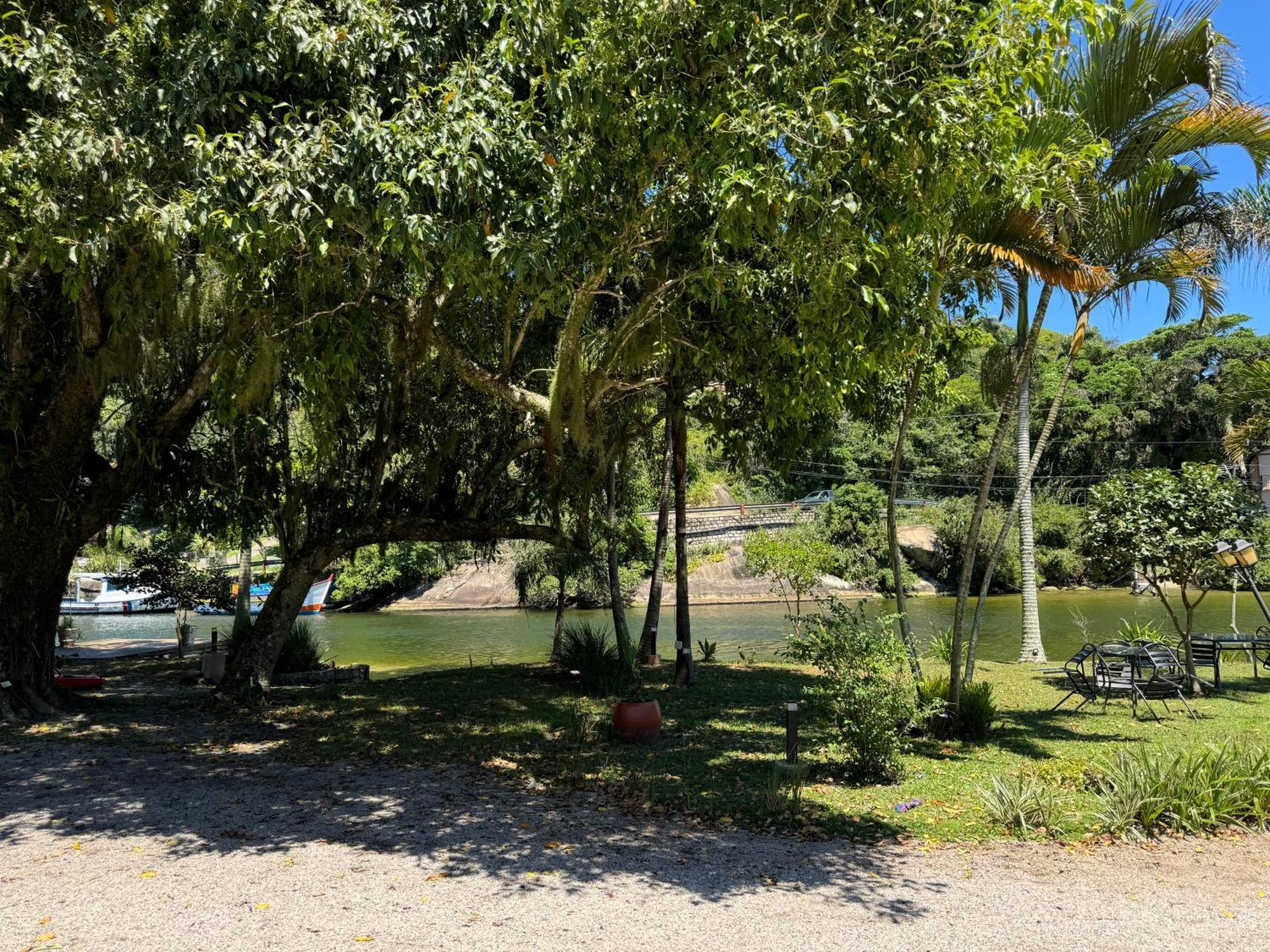Pousada Quinta Da Margem ฟลอเรียนอโปลิส ภายนอก รูปภาพ